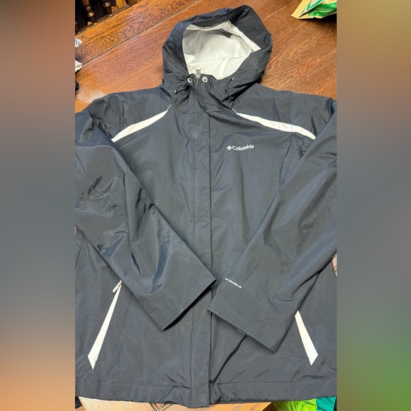 Columbia windbreaker Jacket - Picture 8 of 8